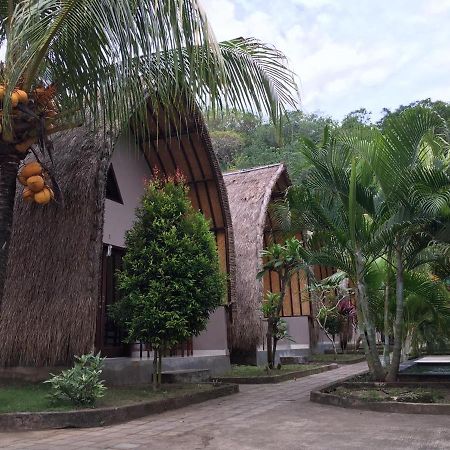 Bale Lumbung Bungalows Sakti ภายนอก รูปภาพ
