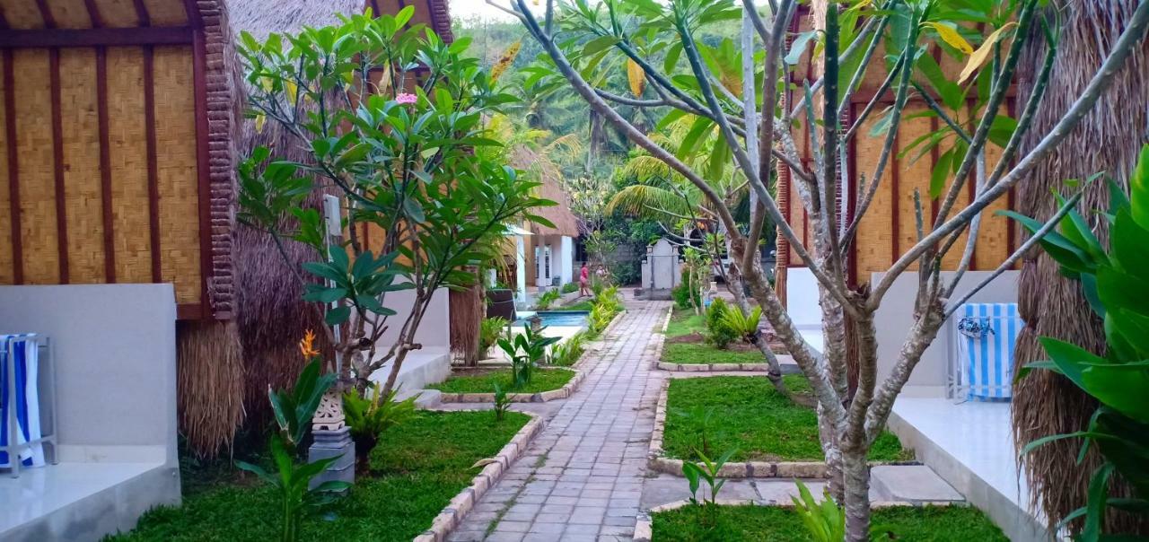 Bale Lumbung Bungalows Sakti ภายนอก รูปภาพ